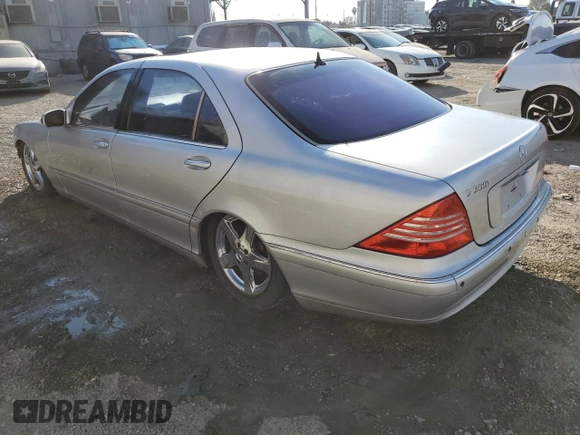 2004 Mercedes-Benz S-Class 4.3L with VIN WDBNG70JX4A387464, listed as a Copart auction lot 85808764 with 103,195 mi miles and Salvage Title. Bid and sale history available at carsss.com. Image 2.