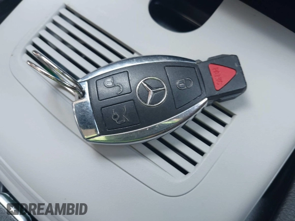 2015 Mercedes-Benz M 350 с VIN 4JGDA5HBXFA486817, выставлен на аукционе IAAI как лот 42557067 с пробегом Не указан миль и . История ставок и продаж доступна на DreamBid. Изображение 11.