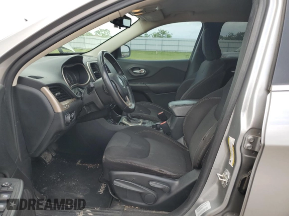 2015 Jeep Cherokee Latitude with VIN 1C4PJLCB6FW689705, listed as a Copart auction lot 54530445 with 181,173 mi miles and Salvage Title. Bid and sale history available at carsss.com. Image 7.