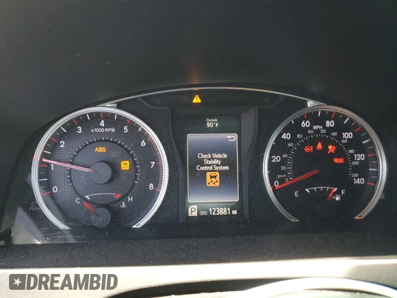 2015 Toyota Camry XLE z VIN 4T1BF1FK1FU020874, wystawiony jako Copart lot #57466195 z przebiegiem 123 881 mil mil oraz Szkoda całkowita • Salvage title. Historia ofert i sprzedaży dostępna na DreamBid. Obrazek 9.