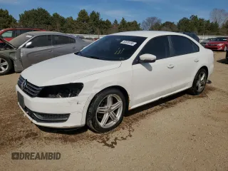 2014 Volkswagen Passat S с VIN 1VWAP7A37EC006897, выставлен на аукционе Copart как лот 53035155 с пробегом 176 129 миль миль и Списание • Salvage title. История ставок и продаж доступна на DreamBid. Изображение 1.