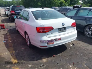 2015 Volkswagen Jetta Sport с VIN 3VWD17AJ6FM302345, выставлен на аукционе IAAI как лот 42226480 с пробегом 143 998 миль миль и . История ставок и продаж доступна на DreamBid. Изображение 3.