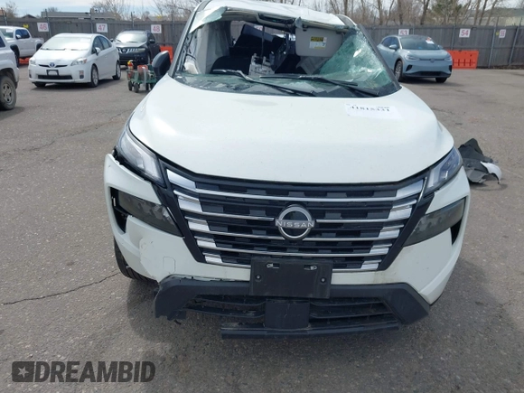 2024 Nissan Rogue S with VIN 5N1BT3AB8RC700521, listed as a IAAI auction lot 41815331 with Not Provided miles. Bid and sale history available at carsss.com. Image 13.