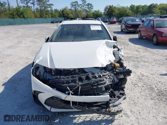 2025 Toyota Camry LE with VIN 4T1DAACK0SU551828, listed as a IAAI auction lot 41823385 with Not Provided miles and . Bid and sale history available at DreamBid. Image 12.