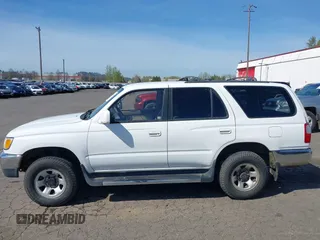 1998 Toyota 4Runner SR5 с VIN JT3GN86R5W0057330, выставлен на аукционе IAAI как лот 41970134 с пробегом 252 753 миль миль и . История ставок и продаж доступна на DreamBid. Изображение 14.