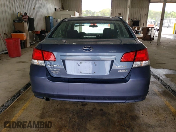2013 Subaru Legacy Premium z VIN 4S3BMBC68D3038444, wystawiony jako Copart lot #54745195 z przebiegiem 189 357 mil mil oraz Czysty tytuł • Clean title. Historia ofert i sprzedaży dostępna na DreamBid. Obrazek 6.