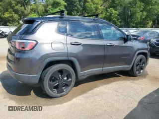 2018 Jeep Compass Altitude z VIN 3C4NJCBB1JT407722, wystawiony jako Copart lot #72270004 z przebiegiem 88 378 mil mil oraz Szkoda całkowita • Salvage title. Historia ofert i sprzedaży dostępna na DreamBid. Obrazek 3.