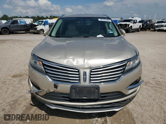 2017 Lincoln MKC Select z VIN 5LMCJ2C96HUL19657, wystawiony jako Copart lot #54157965 z przebiegiem 142 646 mil mil oraz Szkoda całkowita • Salvage title. Historia ofert i sprzedaży dostępna na DreamBid. Obrazek 5.