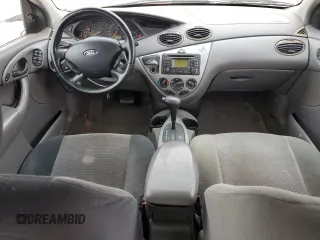 2004 Ford Focus with VIN 3FAFP37Z14R102723, listed as a Copart auction lot 44138195 with 220,354 mi miles and Salvage title. Bid and sale history available at DreamBid. Image 8.
