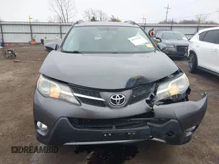2014 Toyota RAV4 Limited with VIN 2T3DFREV2EW154348, listed as a IAAI auction lot 41533941 with 185,469 mi miles. Bid and sale history available at carsss.com. Image 12.