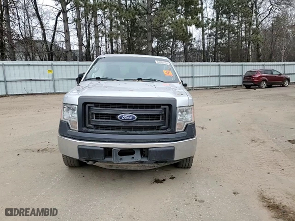 2013 Ford F-150 XL with VIN 1FTNF1EF1DKF15607, listed as a Copart auction lot 82868284 with 206,015 mi miles and Salvage Title. Bid and sale history available at carsss.com. Image 11.