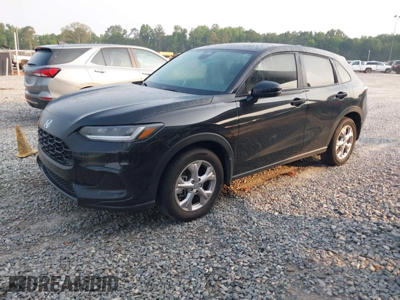 2024 Honda HR-V LX with VIN 3CZRZ2H33RM782404, listed as a IAAI auction lot 42343698 with 20,026 mi miles and . Bid and sale history available at DreamBid. Image 2.