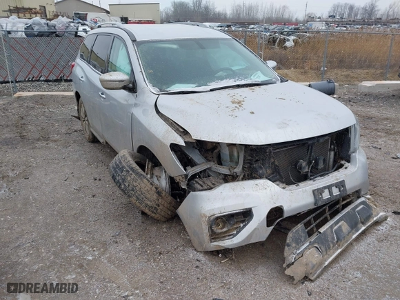 2017 Nissan Pathfinder SV with VIN 5N1DR2MN8HC639550, listed as a IAAI auction lot 41251228 with 109,186 mi miles. Bid and sale history available at carsss.com. Image 1.