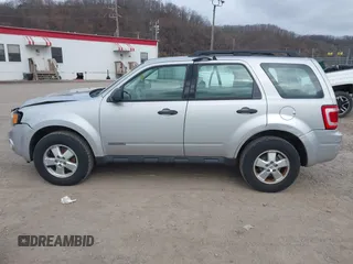 2008 Ford Escape XLS с VIN 1FMCU02Z08KA71935, выставлен на аукционе IAAI как лот 41889213 с пробегом 156 500 миль миль и . История ставок и продаж доступна на DreamBid. Изображение 15.