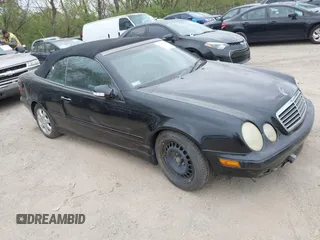 2003 Mercedes-Benz CLK 320 z VIN WDBLK65G63T142595, wystawiony jako IAAI lot #42021112 z przebiegiem Nie podano mil oraz . Historia ofert i sprzedaży dostępna na DreamBid. Obrazek 1.