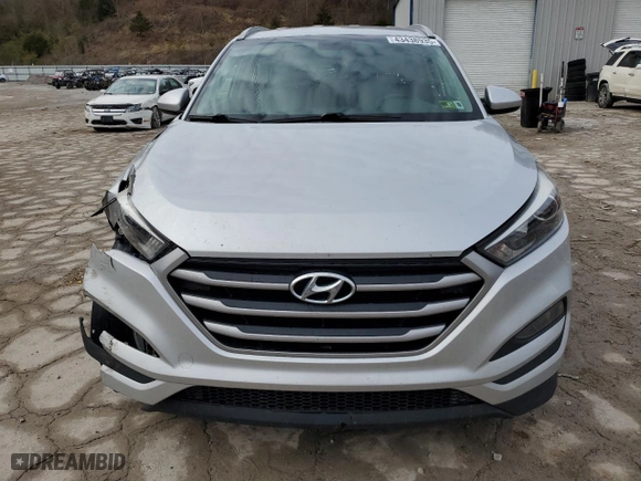 2018 Hyundai Tucson SEL with VIN KM8J3CA42JU721568, listed as a Copart auction lot 43438935 with 106,581 mi miles and Salvage Title. Bid and sale history available at carsss.com. Image 5.