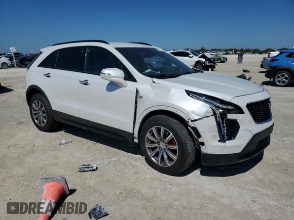 2021 Cadillac XT4 FWD Sport with VIN 1GYFZER42MF076951, listed as a Copart auction lot 46797935 with 35,886 mi miles and Salvage Title. Bid and sale history available at DreamBid. Image 4.