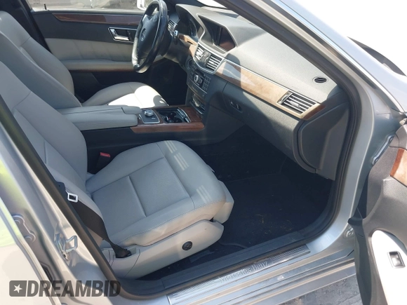 2011 Mercedes-Benz E 350 Luxury with VIN WDDHF5GB6BA406003, listed as a IAAI auction lot 42050414 with 90,467 mi miles and . Bid and sale history available at DreamBid. Image 5.