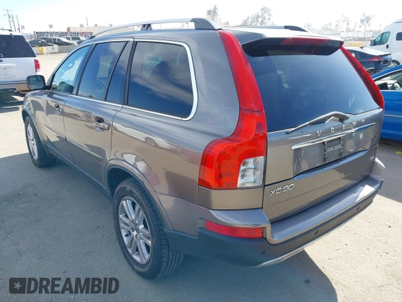 2010 Volvo XC90 I6 with VIN YV4982CZXA1561577, listed as a IAAI auction lot 41958498 with 97,376 mi miles. Bid and sale history available at carsss.com. Image 3.