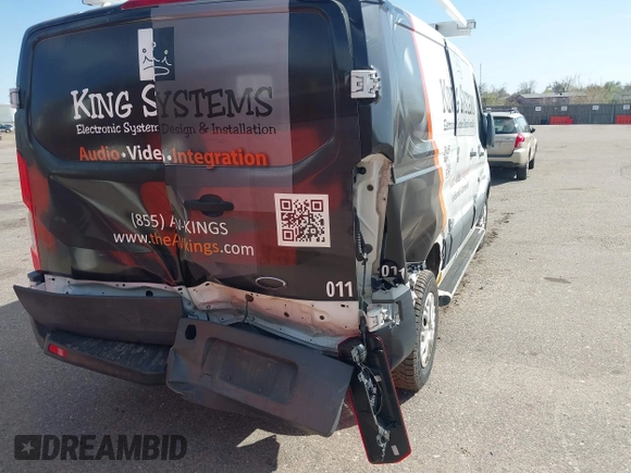 2016 Ford Transit Cargo z VIN 1FTYR1ZM5GKA23390, wystawiony jako IAAI lot #42022649 z przebiegiem 110 658 mil mil oraz . Historia ofert i sprzedaży dostępna na DreamBid. Obrazek 6.