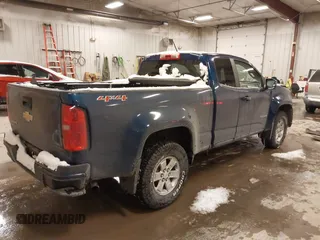 2020 Chevrolet Colorado 4WD Work Truck with VIN 1GCHTBEA5L1114663, listed as a IAAI auction lot 41620270 with 84,381 mi miles. Bid and sale history available at carsss.com. Image 4.