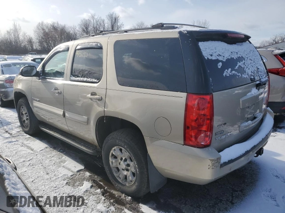2008 GMC Yukon SLE w/3SB with VIN 1GKFK13088J152981, listed as a Copart auction lot 85418684 with 151,122 mi miles and Salvage Title. Bid and sale history available at carsss.com. Image 2.