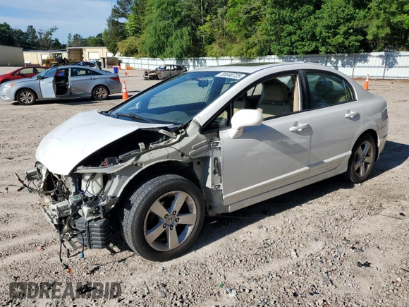 2008 Honda Civic EX-L z VIN 2HGFA16988H502914, wystawiony jako Copart lot #55640725 z przebiegiem 210 340 mil mil oraz Szkoda całkowita • Salvage title. Historia ofert i sprzedaży dostępna na DreamBid. Obrazek 1.