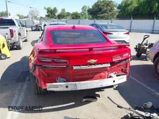 2016 Chevrolet Camaro 2SS z VIN 1G1FH1R71G0118652, wystawiony jako IAAI lot #42087638 z przebiegiem Nie podano mil oraz . Historia ofert i sprzedaży dostępna na DreamBid. Obrazek 16.