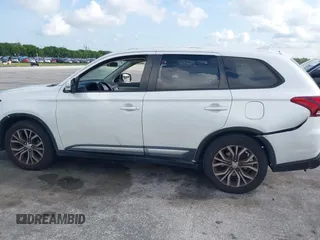 2017 Mitsubishi Outlander SE with VIN JA4AD3A30HZ025100, listed as a IAAI auction lot 42423429 with 205,827 mi miles and . Bid and sale history available at DreamBid. Image 15.