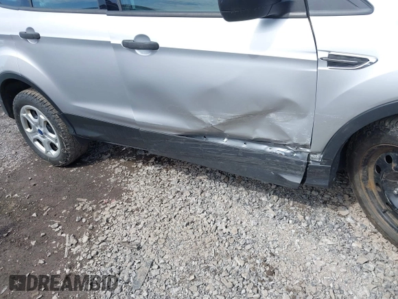 2017 Ford Escape S with VIN 1FMCU0F78HUB39105, listed as a IAAI auction lot 42119588 with 92,034 mi miles. Bid and sale history available at carsss.com. Image 6.