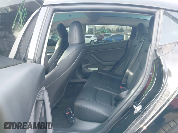 2023 Tesla Model 3 Performance z VIN 5YJ3E1EC3PF716085, wystawiony jako IAAI lot #41911684 z przebiegiem 45 184 mil mil oraz . Historia ofert i sprzedaży dostępna na DreamBid. Obrazek 8.