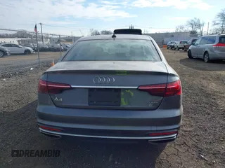 2022 Audi A4 S line Premium Plus z VIN WAUEAAF41NN015360, wystawiony jako IAAI lot #41320262 z przebiegiem 63 275 mil mil oraz . Historia ofert i sprzedaży dostępna na DreamBid. Obrazek 16.