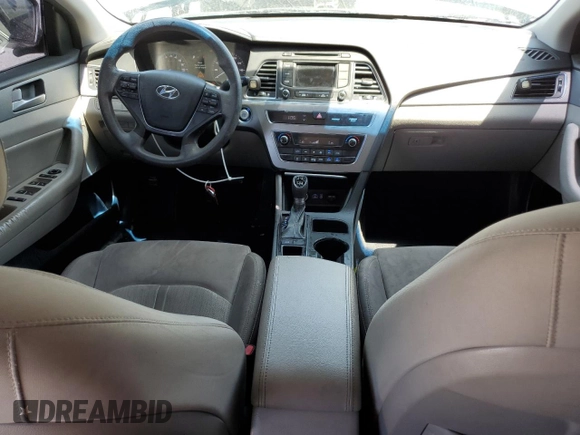 2016 Hyundai Sonata Hybrid SE with VIN KMHE24L18GA042198, listed as a Copart auction lot 61177343 with 95,810 mi miles. Bid and sale history available at carsss.com. Image 8.