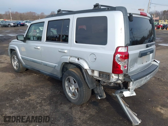 2009 Jeep Commander Sport with VIN 1J8HG48K39C553953, listed as a IAAI auction lot 41863115 with 175,461 mi miles. Bid and sale history available at carsss.com. Image 3.