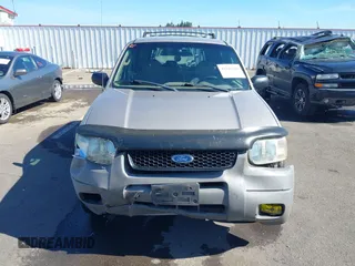 2001 Ford Escape XLS с VIN 1FMYU01B11KA16460, выставлен на аукционе IAAI как лот 42346546 с пробегом 264 160 миль миль и . История ставок и продаж доступна на DreamBid. Изображение 12.