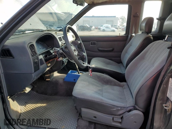 1994 Nissan Frontier XE с VIN 1N6SD16S0RC408633, выставлен на аукционе Copart как лот 43280715 с пробегом 116 543 миль миль и Списание • Salvage title. История ставок и продаж доступна на DreamBid. Изображение 7.