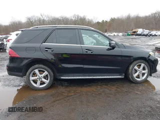 2019 Mercedes-Benz GLE 400 with VIN 4JGDA5GB3KB207679, listed as a IAAI auction lot 41556577 with 199,755 mi miles and . Bid and sale history available at DreamBid. Image 13.