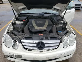 2008 Mercedes-Benz CLK 350 with VIN WDBTK56G88F234161, listed as a Copart auction lot 61867195 with 247,175 mi miles and Salvage title. Bid and sale history available at DreamBid. Image 11.