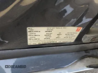 2017 Tesla Model S 100D z VIN 5YJSA1E27HF206144, wystawiony jako Copart lot #87453654 z przebiegiem Nie podano mil oraz Szkoda całkowita • Salvage title. Historia ofert i sprzedaży dostępna na DreamBid. Obrazek 13.
