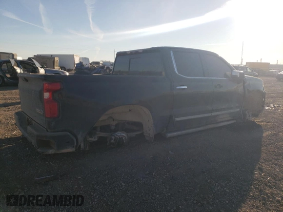 2024 Chevrolet Silverado 1500 High Country with VIN 1GCUDJEL3RZ303409, listed as a Copart auction lot 82306434 with 8,842 mi miles and Salvage Title. Bid and sale history available at DreamBid. Image 3.