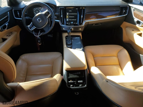 2017 Volvo S90 Momentum with VIN YV1102AK1H1006969, listed as a Copart auction lot 41661235 with 131,560 mi miles and Salvage Title. Bid and sale history available at carsss.com. Image 8.