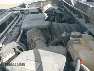 2020 Chevrolet Silverado 1500 Work Truck z VIN 1GCRYAEF6LZ179552, wystawiony jako IAAI lot #42981995 z przebiegiem 69 716 mil mil oraz . Historia ofert i sprzedaży dostępna na DreamBid. Obrazek 19.