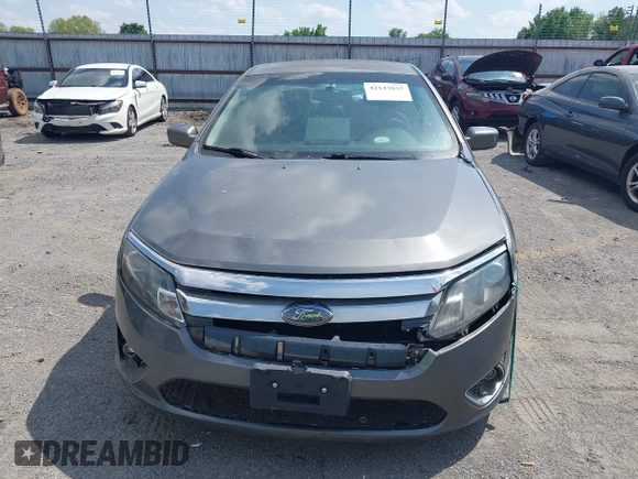 2010 Ford Fusion Hybrid with VIN 3FADP0L37AR270739, listed as a IAAI auction lot 42143035 with 238,111 mi miles. Bid and sale history available at carsss.com. Image 6.