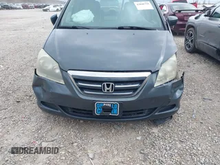 2006 Honda Odyssey EX-L with VIN 5FNRL38716B441549, listed as a IAAI auction lot 42048758 with 232,194 mi miles. Bid and sale history available at carsss.com. Image 6.