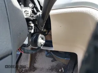 2012 Volkswagen Passat SE z VIN 1VWBH7A37CC065205, wystawiony jako IAAI lot #41977813 z przebiegiem Nie podano mil oraz . Historia ofert i sprzedaży dostępna na DreamBid. Obrazek 11.
