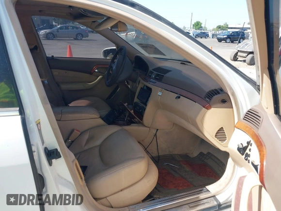 2004 Mercedes-Benz S 430 with VIN WDBNG70J04A423615, listed as a IAAI auction lot 42407100 with Not provided miles and . Bid and sale history available at DreamBid. Image 5.