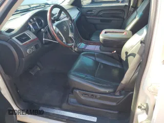 2012 Cadillac Escalade ESV Premium z VIN 1GYS4JEF6CR316609, wystawiony jako Copart lot #83081874 z przebiegiem 150 368 mil mil oraz Szkody całkowita. Historia ofert i sprzedaży dostępna na DreamBid. Obrazek 7.