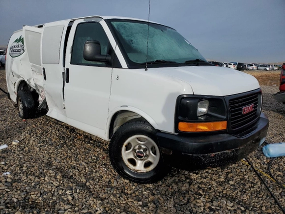 2007 GMC Savana Cargo Van with VIN 1GTFG15X671172541, listed as a Copart auction lot 86310954 with 163,795 mi miles and Salvage Title. Bid and sale history available at carsss.com. Image 4.