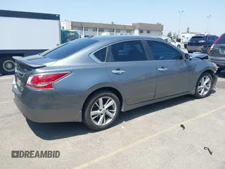 2015 Nissan Altima SV z VIN 1N4AL3AP1FC261692, wystawiony jako IAAI lot #42378146 z przebiegiem 215 563 mil mil oraz . Historia ofert i sprzedaży dostępna na DreamBid. Obrazek 4.