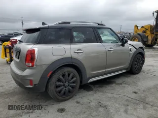 2018 MINI Countryman Cooper S E with VIN WMZYU7C47J3E56482, listed as a Copart auction lot 48877985 with 60,829 mi miles and Salvage Title. Bid and sale history available at carsss.com. Image 3.